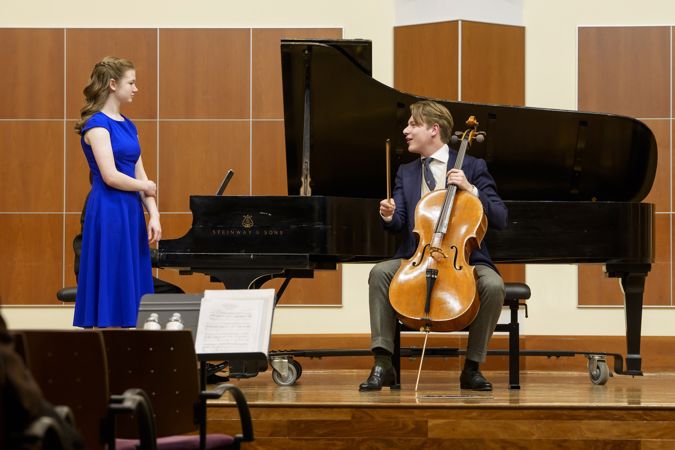 Cellist Vivian Hirschl, Klaus Mäkelä