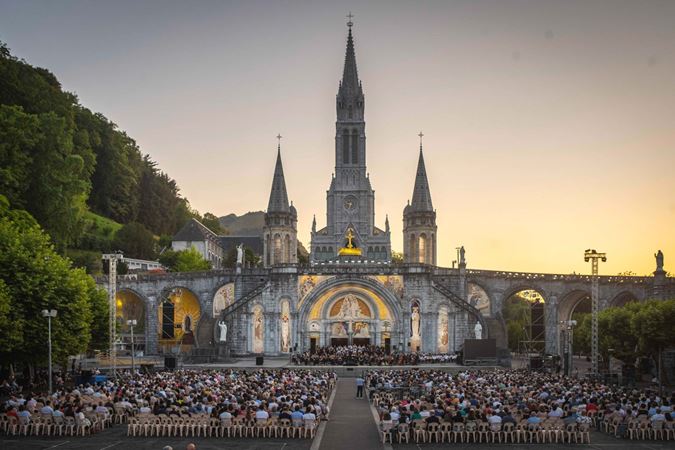 Roads of Friendship in Lourdes