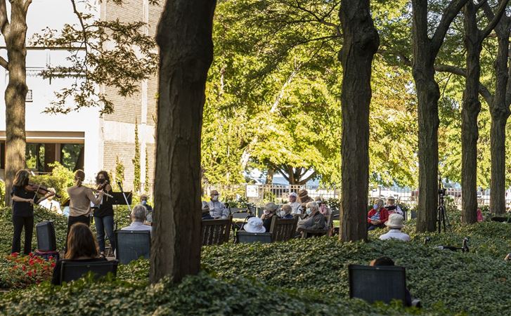 A CSO oboe-English horn quartet performs at the Breakers.