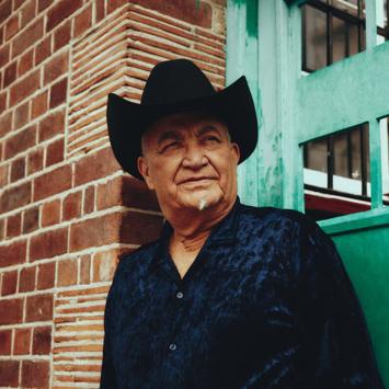 Eliades Ochoa