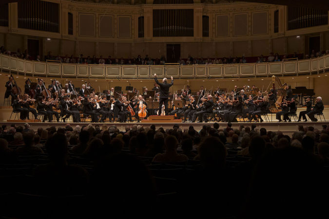 Wide shot of the CSO and conductor Sir Mark Elder