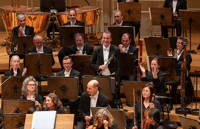 Principal oboist bowing