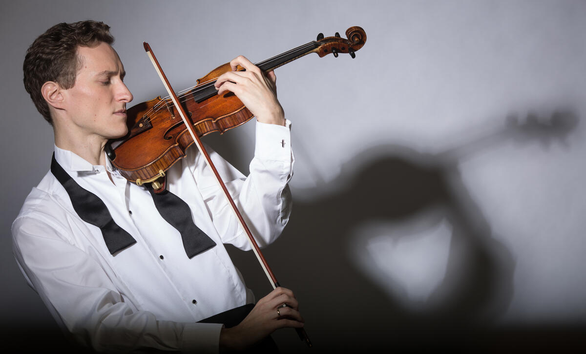Czech violinist Josef Špaček eager to perform a concerto with 