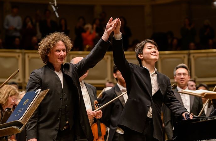 A bow shot of Seong-Jin Cho and Santtu-Matias Rouvali