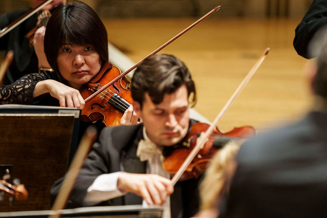 violinist close-up