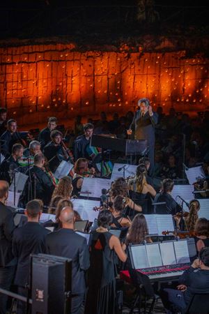 Muti conducting in Lampedusa