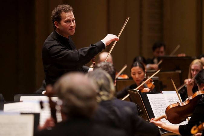Closeup of Nikolaj Szeps-Znaider conducting the Chicago Symphony Orchestra