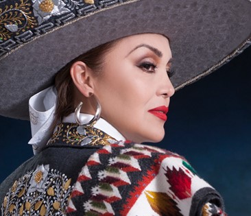 Aida Cuevas: 50 Years Singing to México