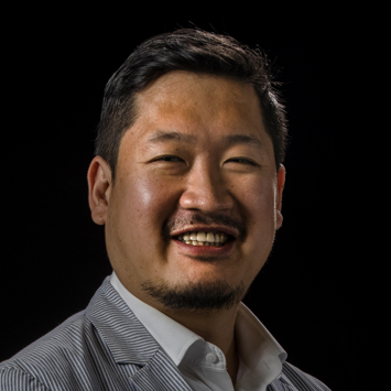 Yasushi Nakamura 