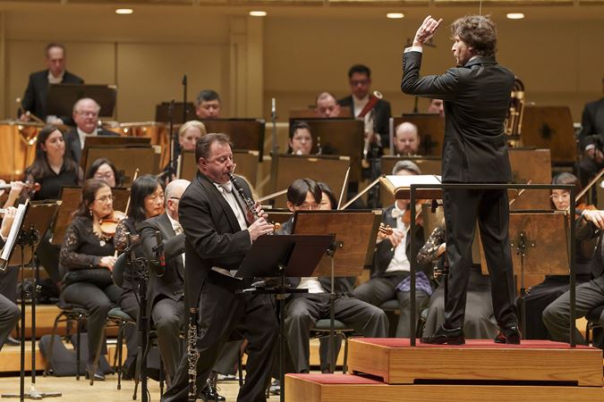 Stephen Williamson and the CSO performing Theofanidis' clarinet concerto, Indigo Heaven