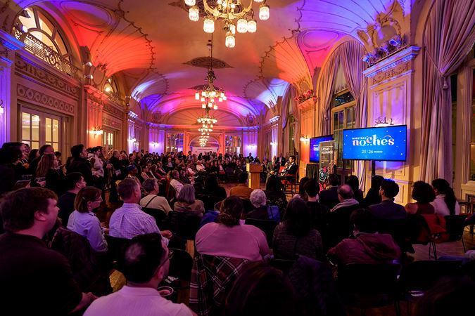 Pablo Sáinz-Villegas participates in a Q&A in Grainger Ballroom at Symphony Center, hosted by the CSO Latino Alliance