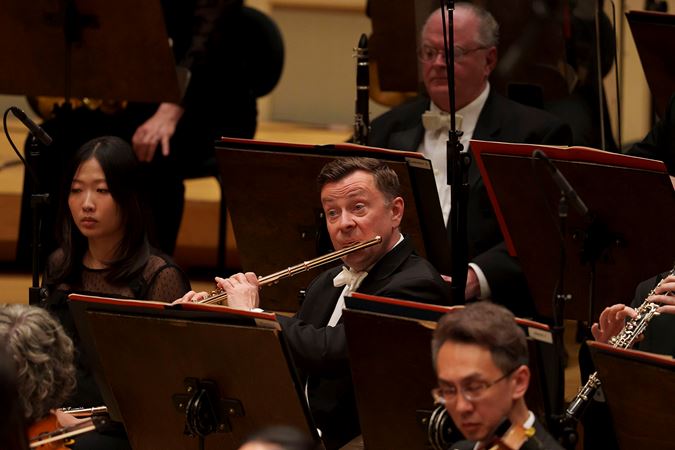 CSO principal flute Stefán Ragnar Höskuldsson performing