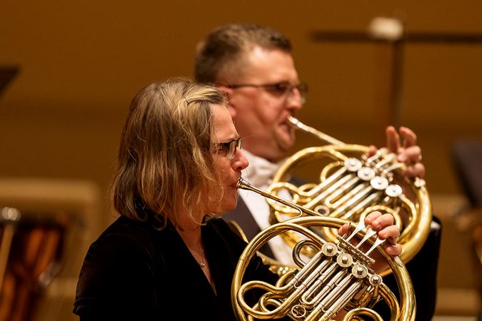 CSO horns Susanna Gaunt and Mark Almond perform