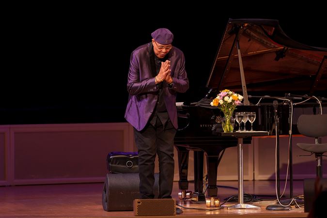 Valdes thanking audience