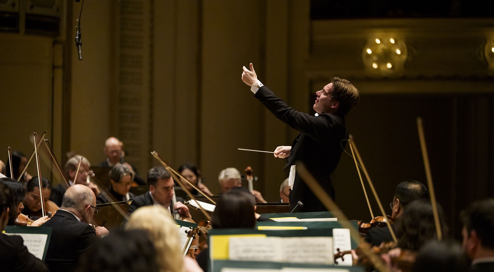 Klaus Mäkelä conducts the CSO from left