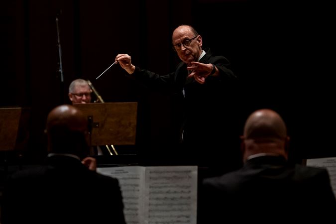 Michael Mulcahy conducting