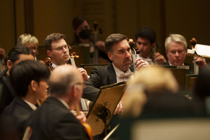 Kenneth Olsen and other members of the CSO cello section watch conductor Jakub Hrůša for a cue