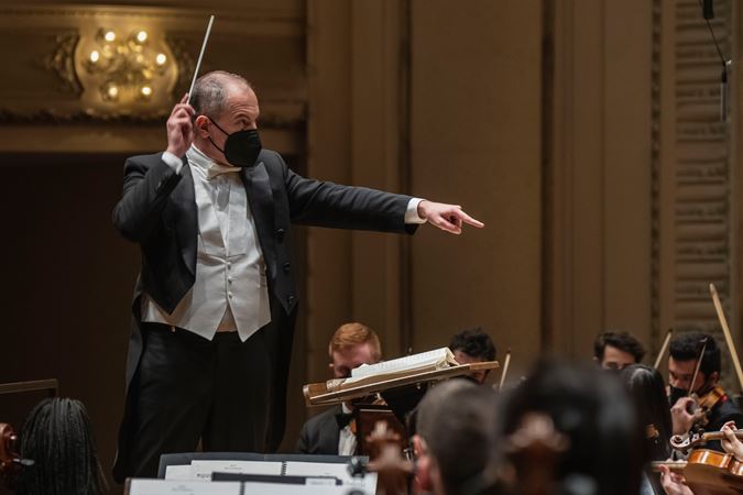Rossen Milanov conducts the Civic Orchestra of Chicago