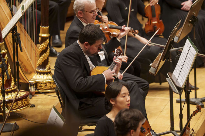 CSO musician Simon Michal trades violin for mandolin in Mahler's Seventh