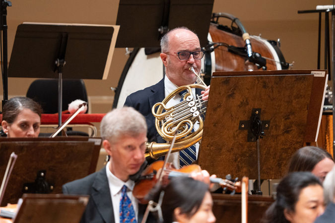horn player