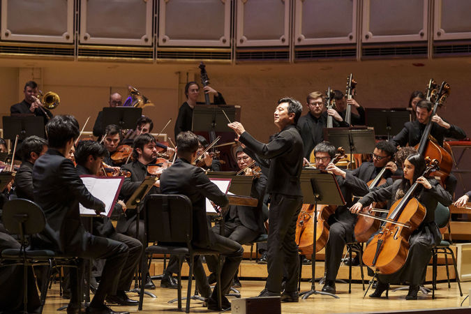 Jerry Hou conducting the Civic Orchestra of Chicago