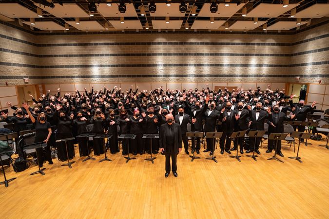 Duain Wolfe with the Chicago Symphony Chorus