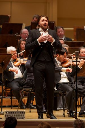 baritone Konstantin Krimmel singing
