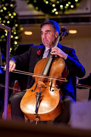 Closeup of CSO cello Kenneth Olsen on stage