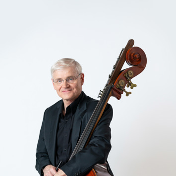 Stephen Lester bass (2021)