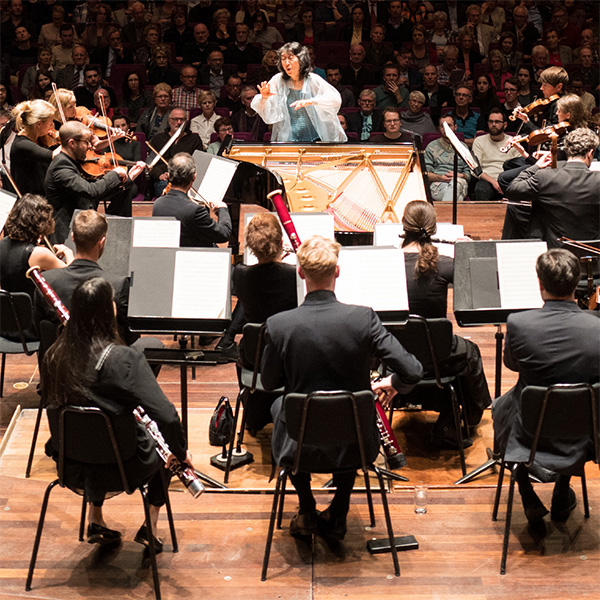 Mahler Chamber Orchestra & Mitsuko Uchida