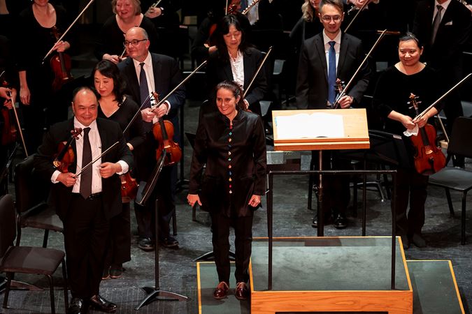 González-Granados and the Orchestra take a bow